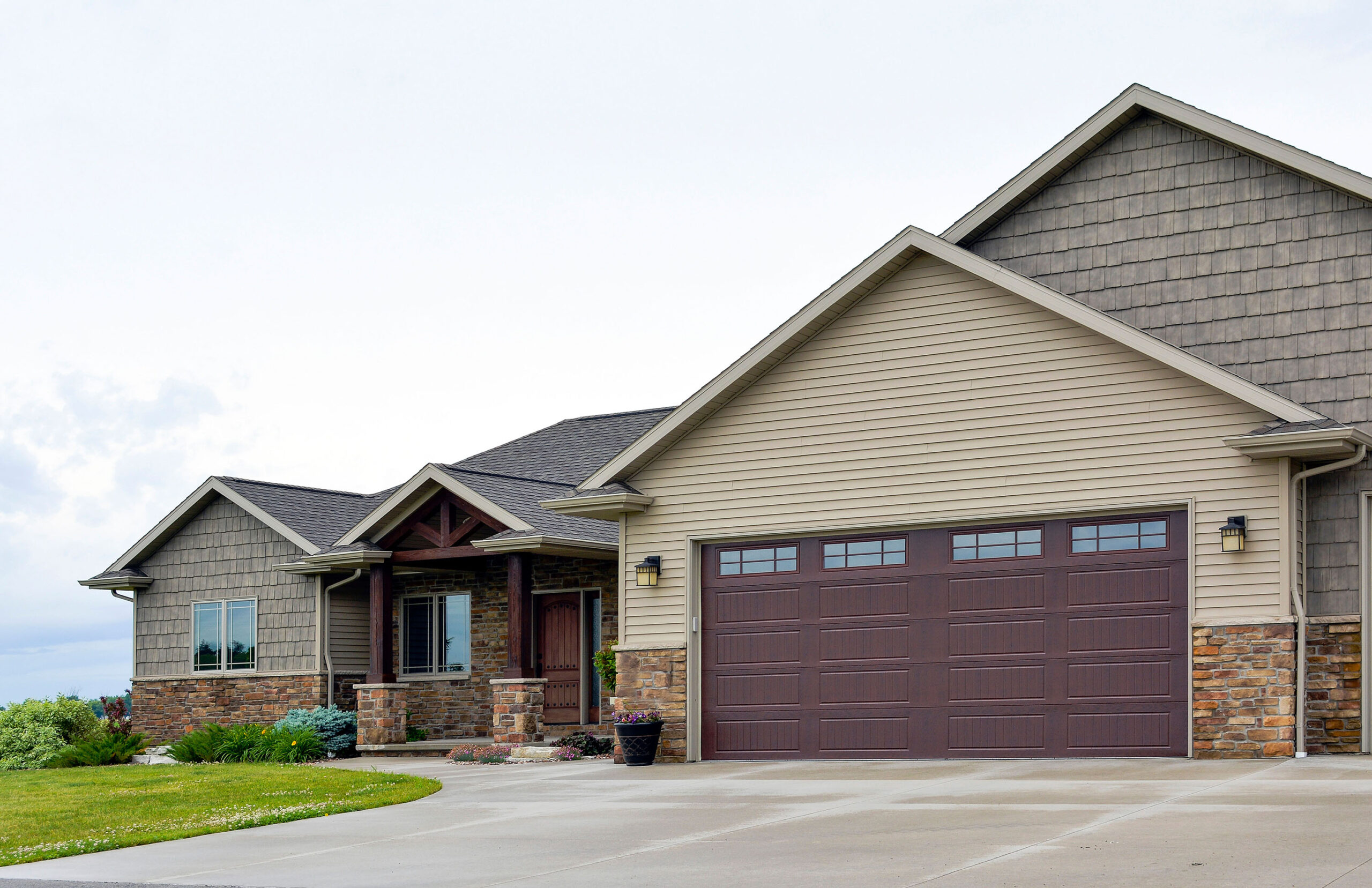 3500 darkwood cottage cross